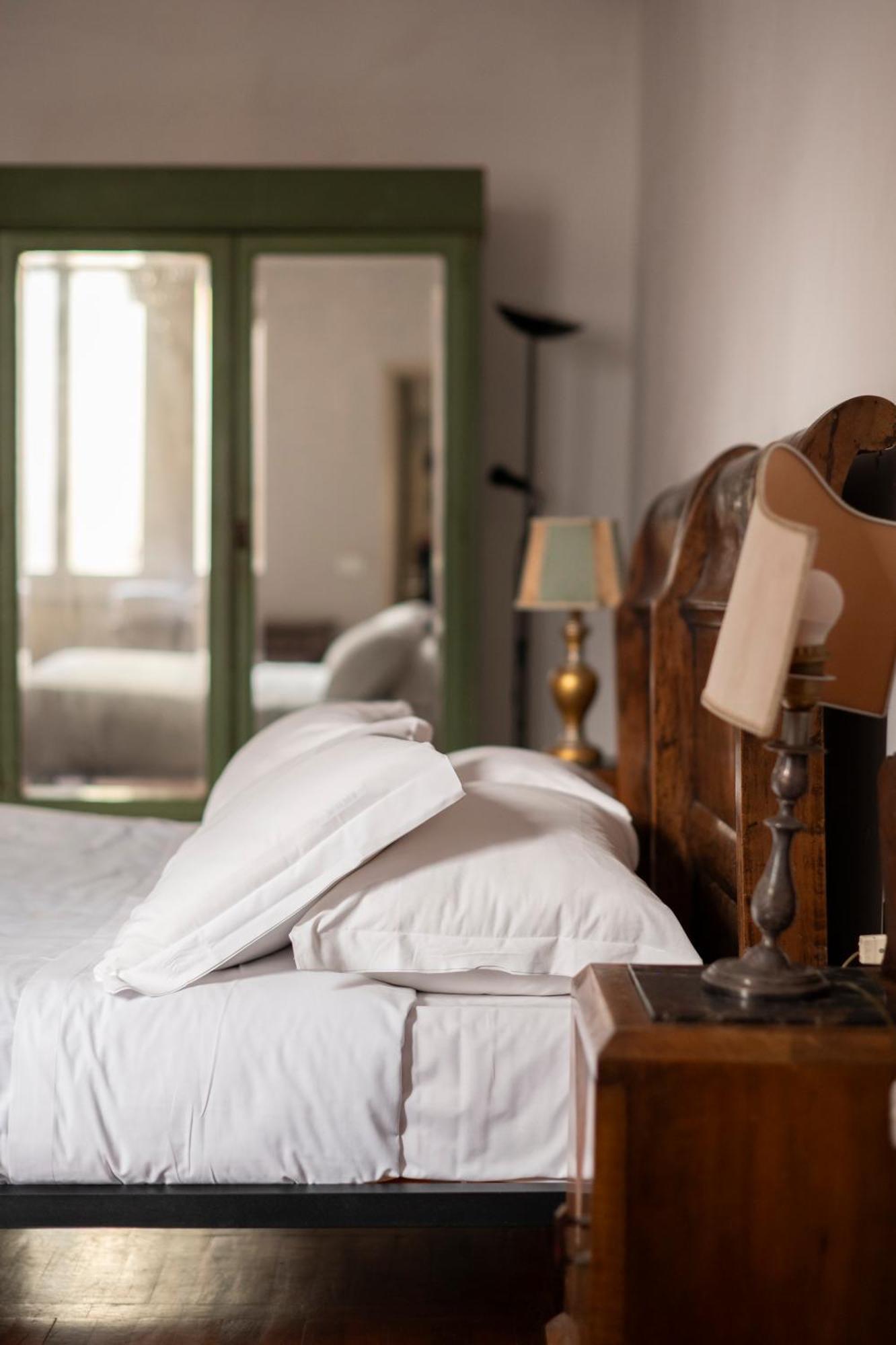 Gasthof Caravaggio- Con Bagno Privato In Condiviso Oltrarno Florenz