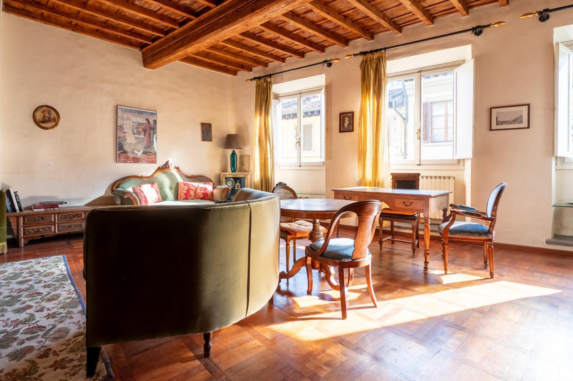 Caravaggio- Con Bagno Privato In Condiviso Oltrarno * Florence
